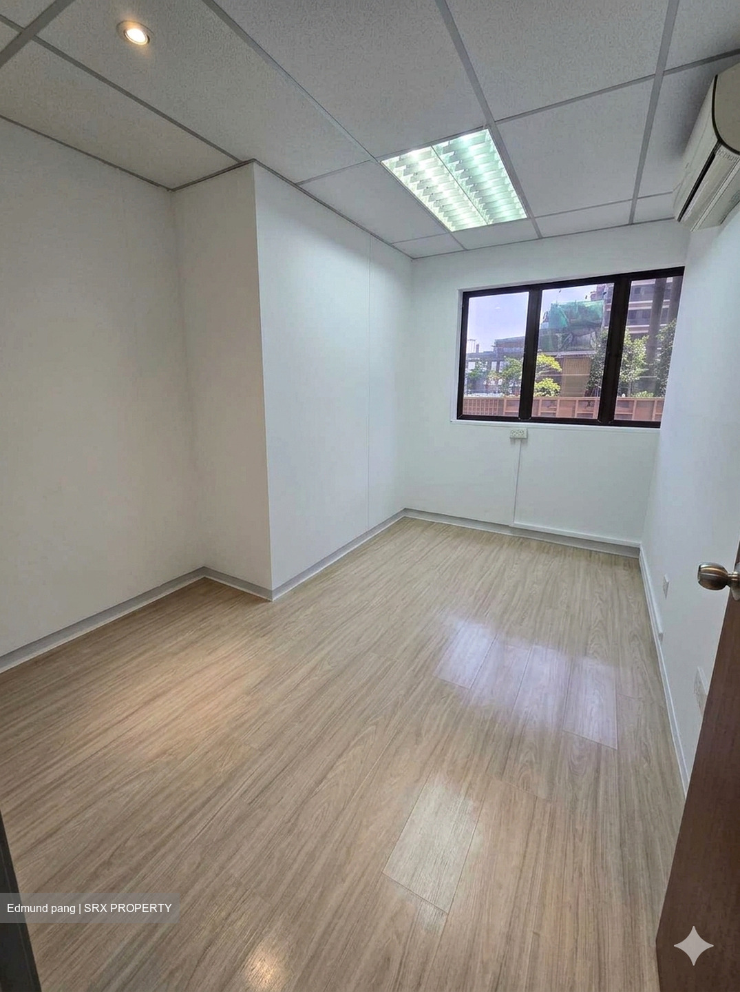 Union Building (D2), Office #611732211